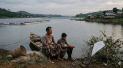 Derita Warga Sekitar PLTS Cirata: Bak Layangan Putus Tanpa Nafkah